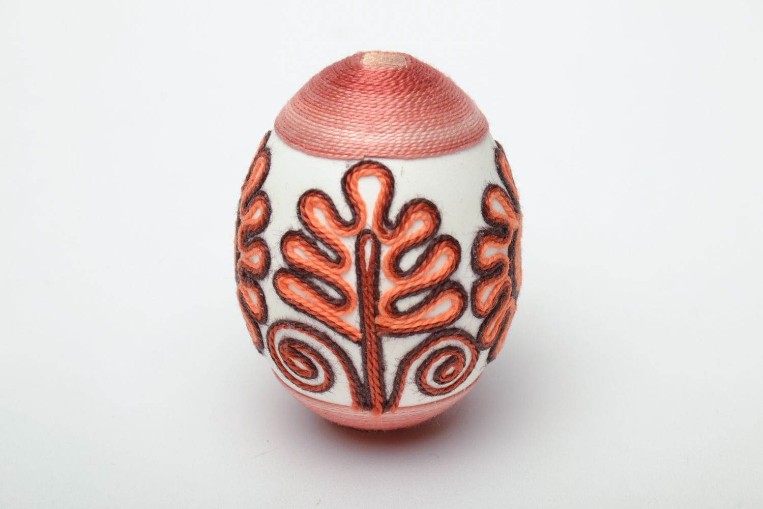 Huevo de Pascua decorado artesanal foto 2