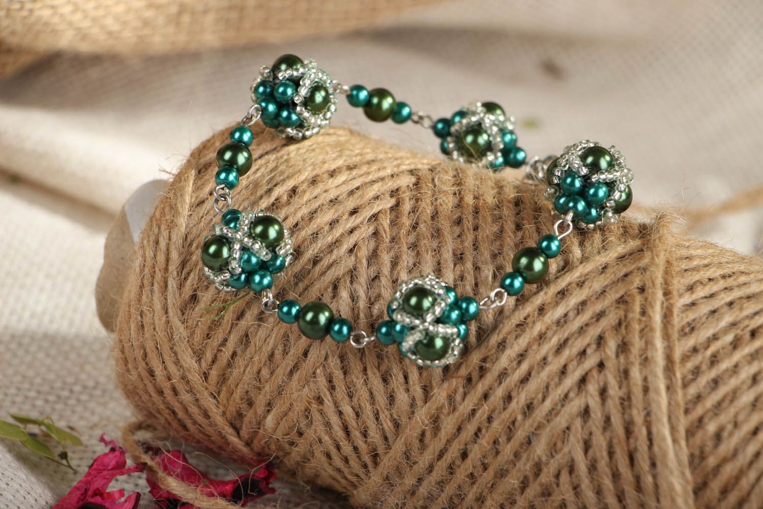 Bracelet en perles de rocaille vert fait main photo 4