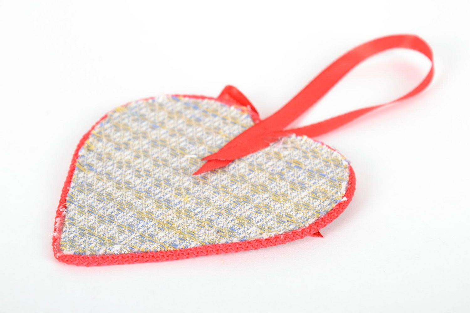 Heart-shaped amulet with ethnic embroidery photo 4