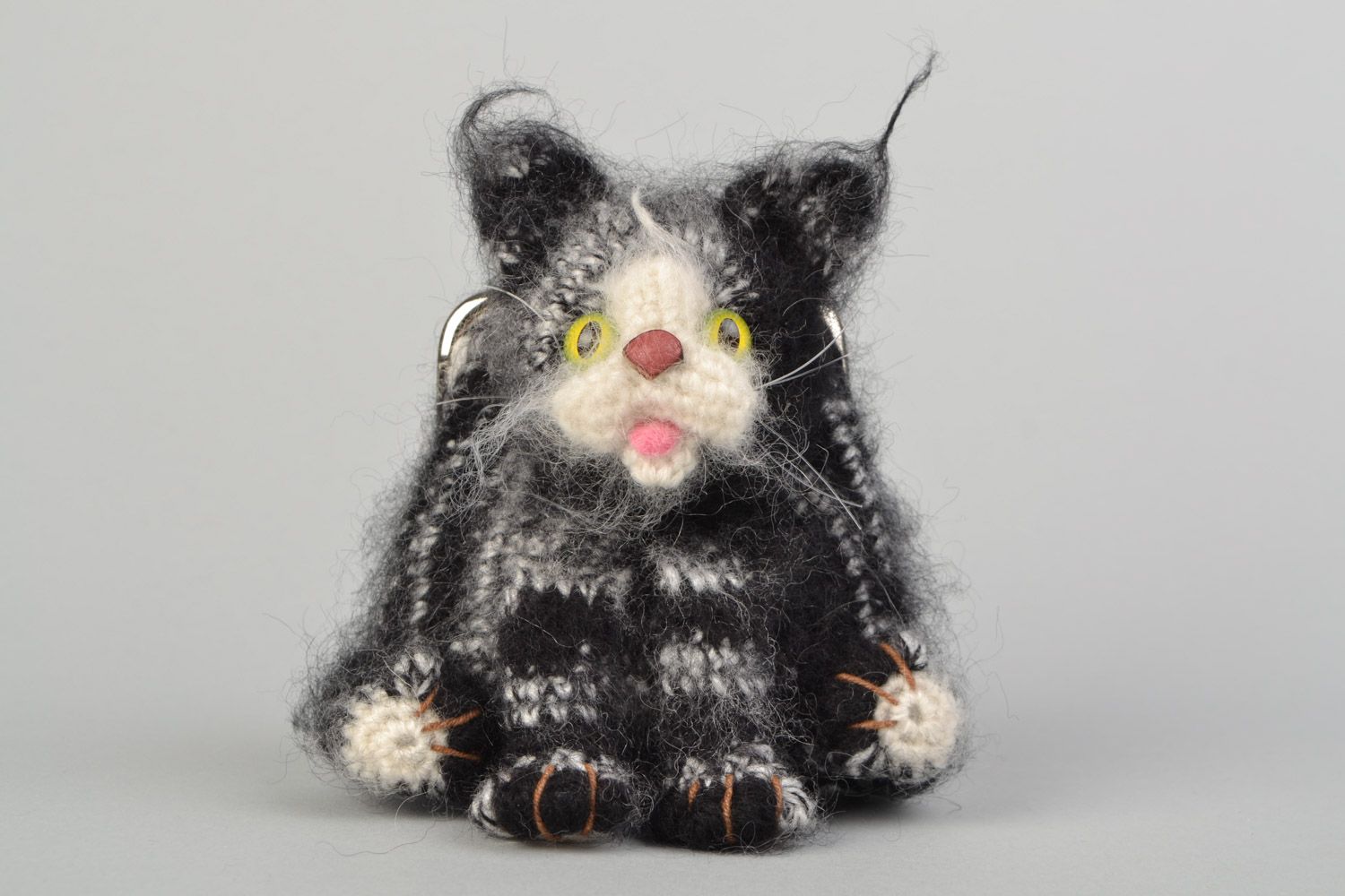 Porte-monnaie tricoté au crochet en forme de chat noir blanc fait main photo 1