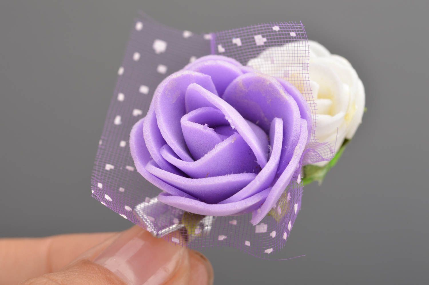 Handmade tender designer hair clip with artificial flowers violet and white rose photo 3