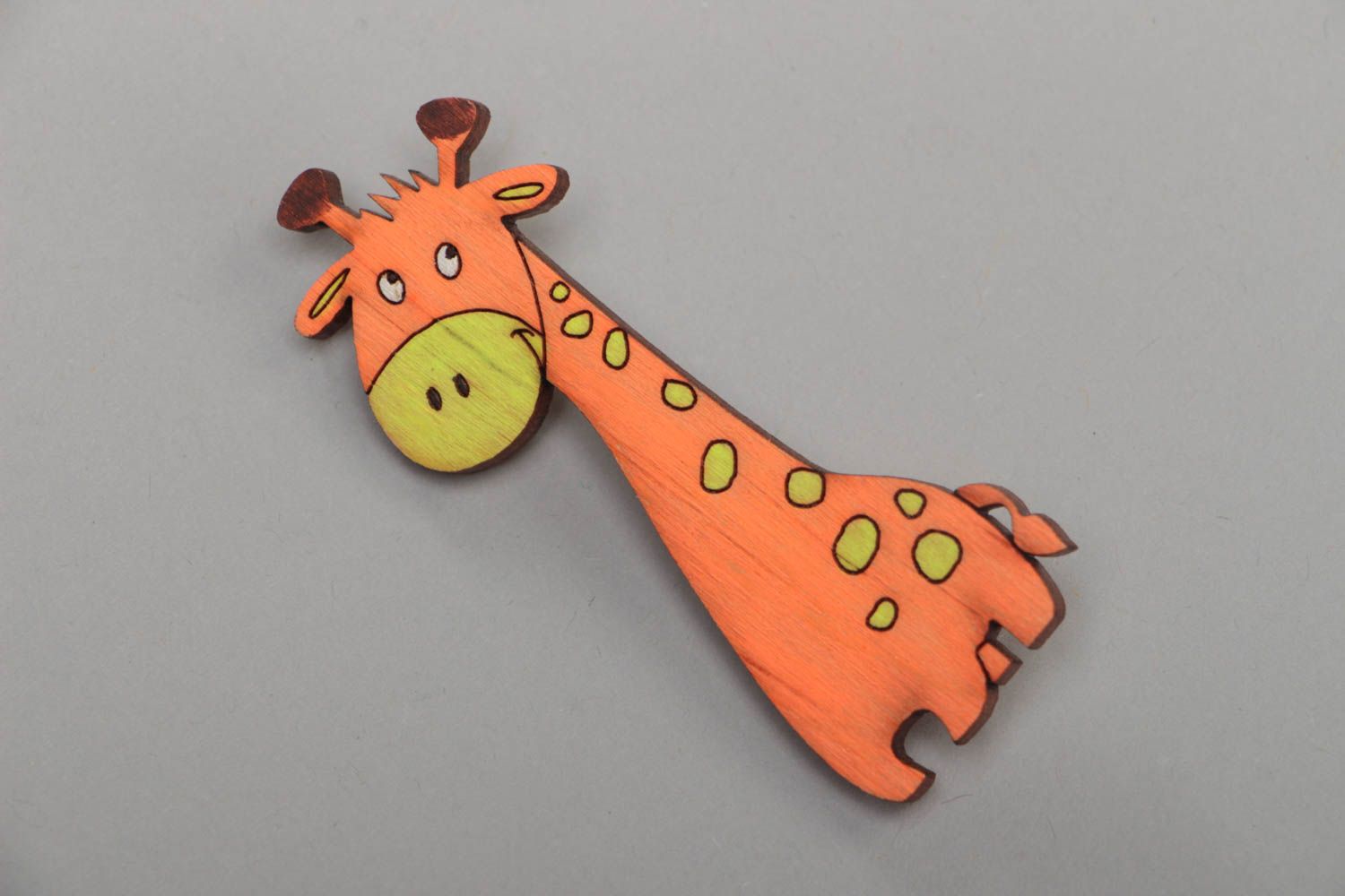 Handmade designer small plywood animal brooch painted with acrylics Giraffe photo 2
