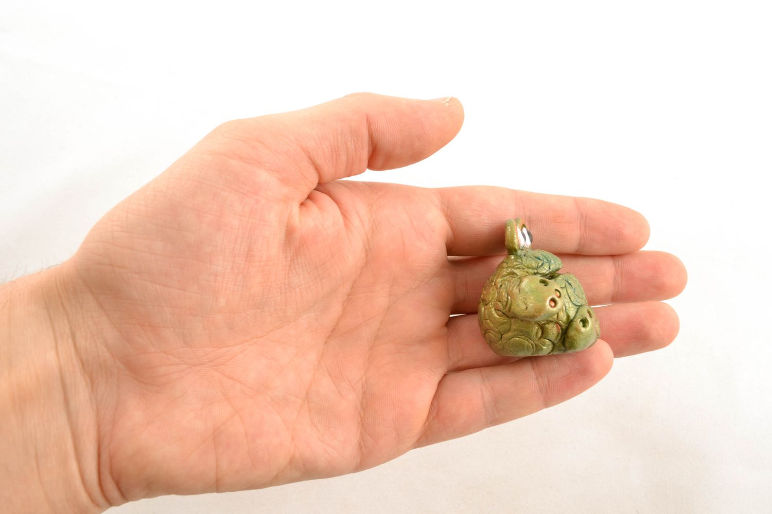 Figurine grenouille petite verte en argile faite main photo 1