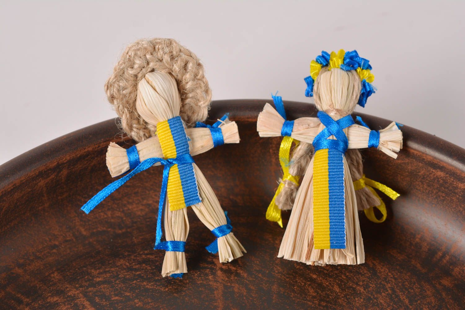 Handmade designer cute dolls 2 dolls made of straw home interior amulet photo 1