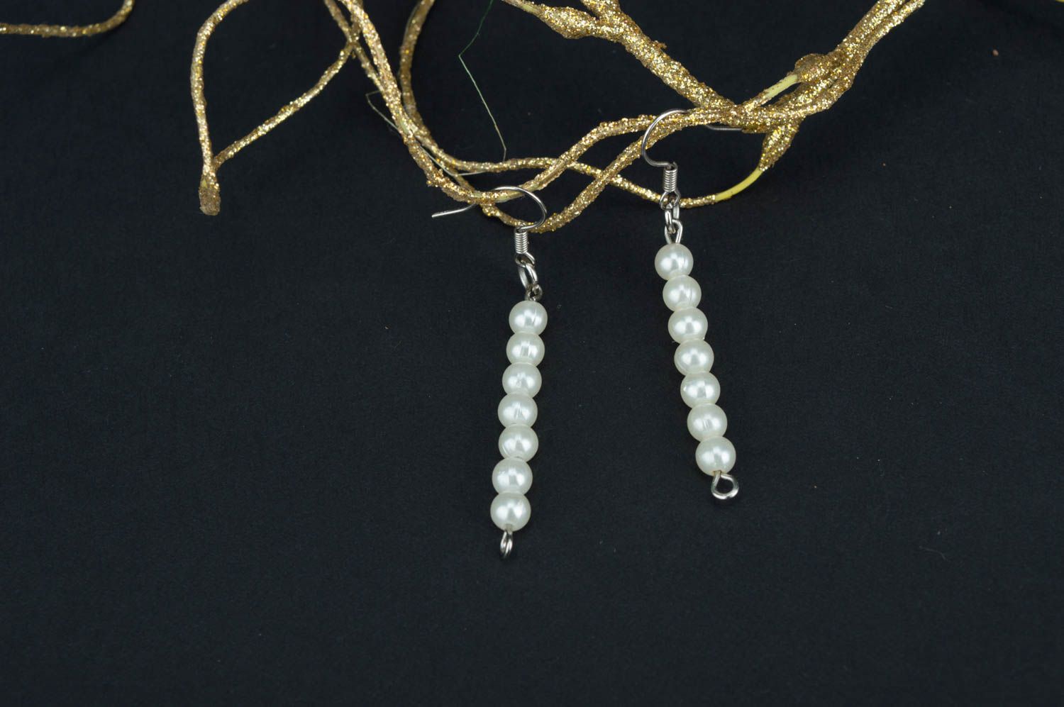 Boucles d'oreilles blanches Bijou fait main perles d'imitation Accessoire femme photo 1