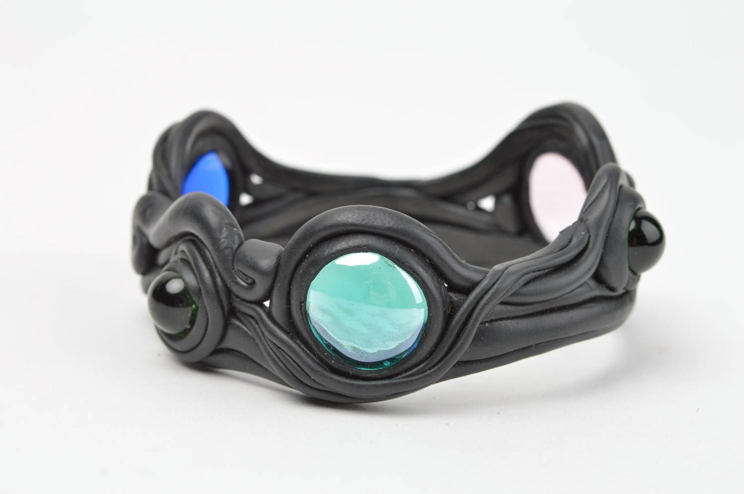 Schwarzes Armband aus Polymer Ton mit Glas handmade Schmuck für Frauen  foto 2
