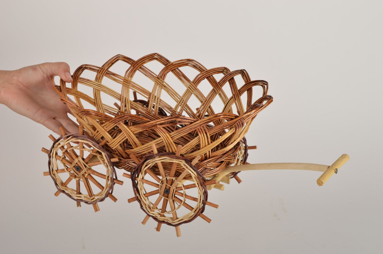 Handmade cute table decor woven stylish basket beautiful woven decoration photo 4