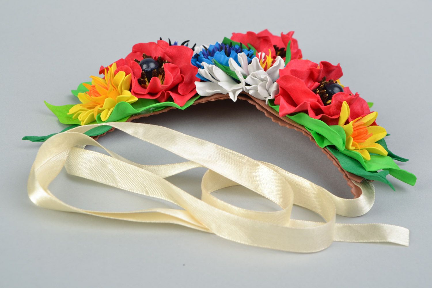 Buntes künstlerisches feierliches handmade Collier aus Leder mit Blumen für Frau foto 5