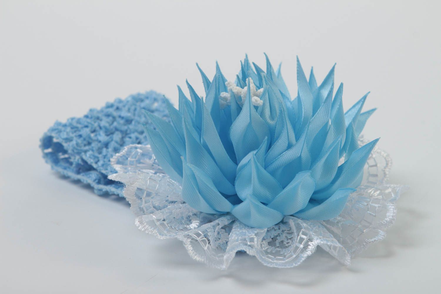 Handmade Haarband mit Blume Mädchen Haarschmuck Mode Accessoire weiß blau foto 3