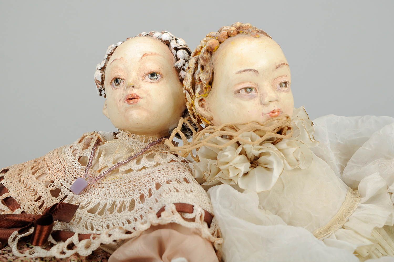 Deux poupées d'auteur vintage Soeur aînée photo 3