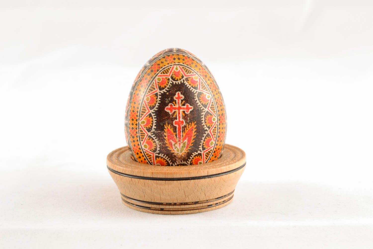 Oeuf de Pâques décoratif fait main original avec un support photo 1