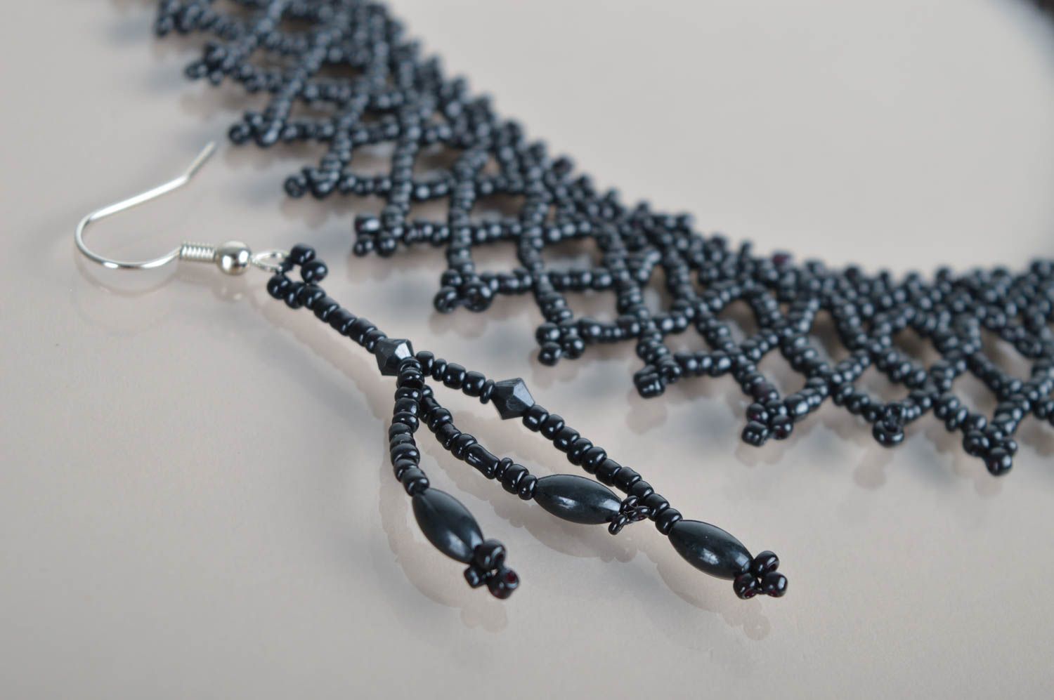 Колье из бисера украшение ручной работы ожерелье из бисера серьги из бисера фото 4