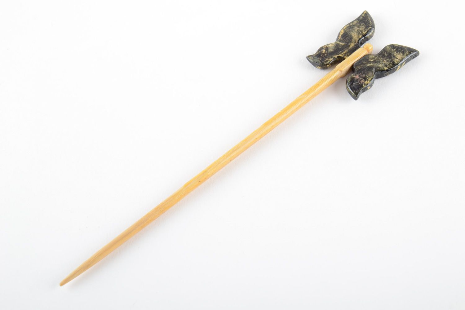 Заколка палочка для волос деревянная с бабочкой фото 2