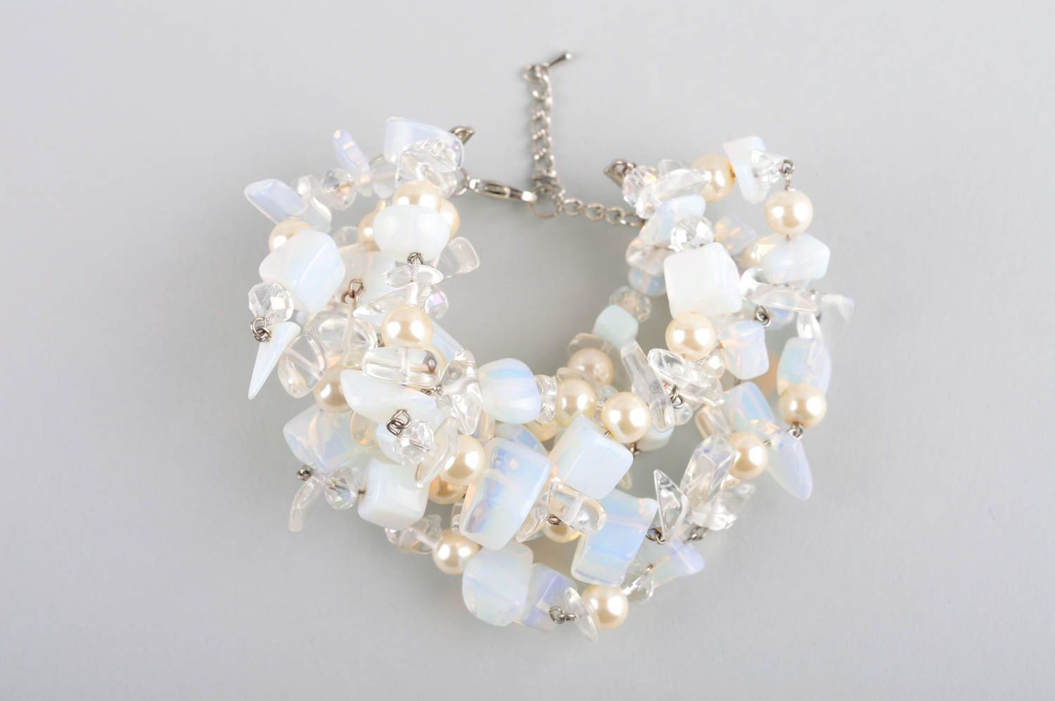 Handmade accessories beautiful white bracelet design jewelry gift for girls photo 2