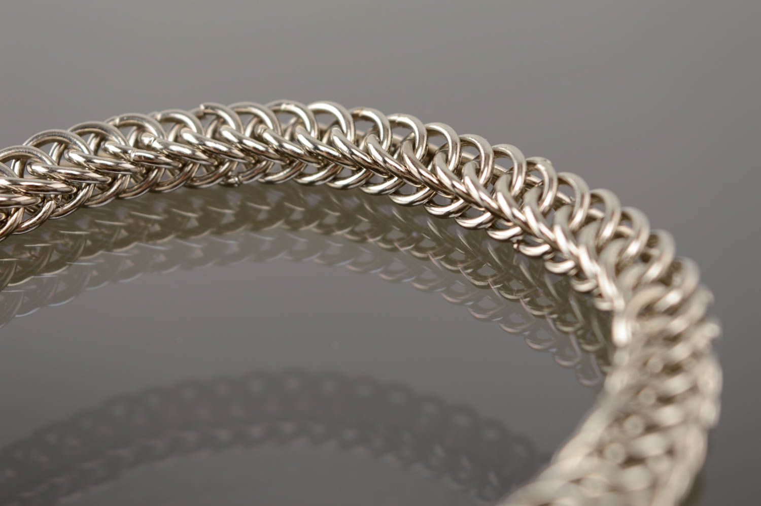 Handmade Armband aus Metall in Webtechnik  foto 4