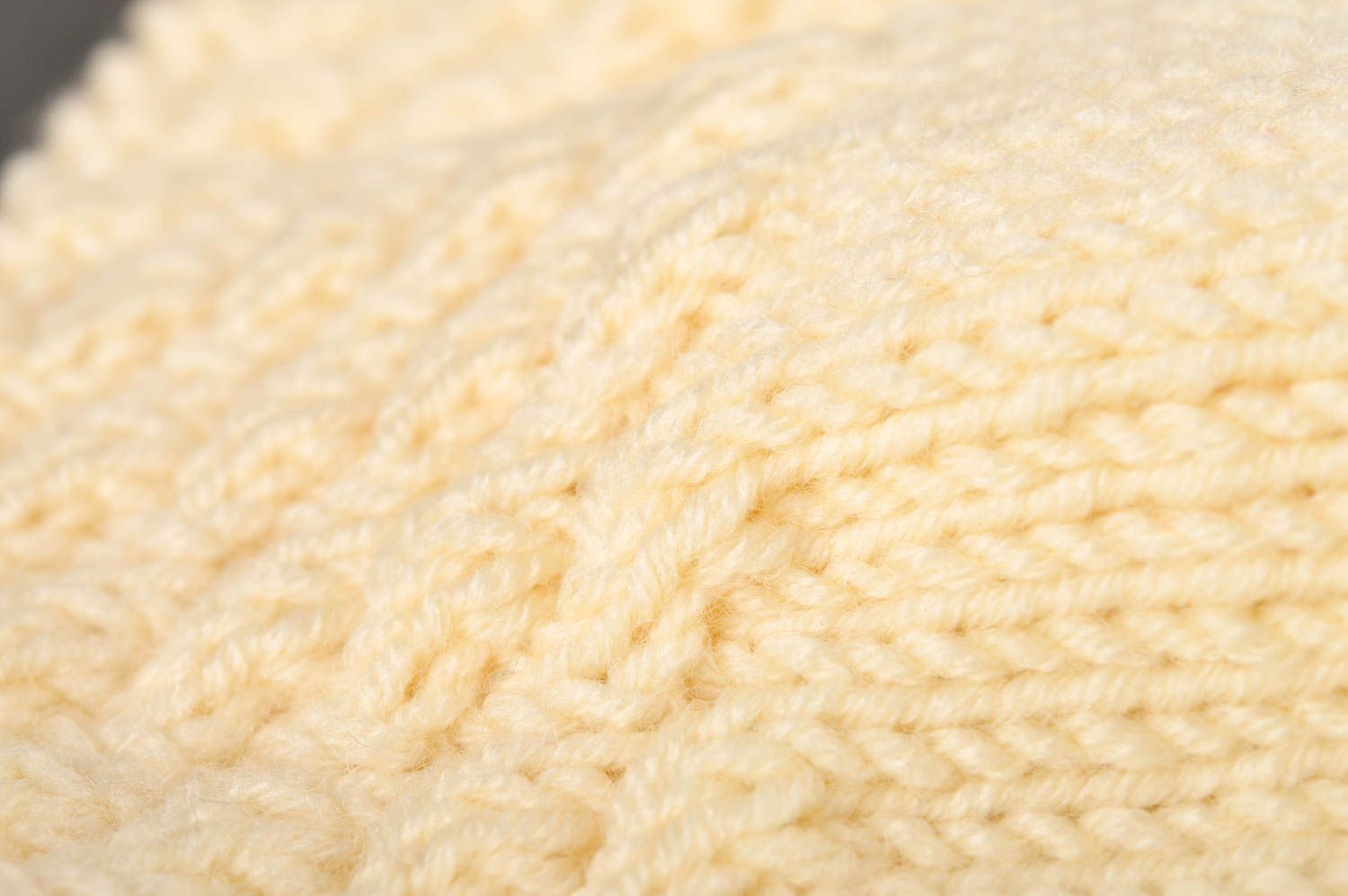Bonnet tricot fait main Béret au crochet chaud stylé design Vêtement femme photo 4