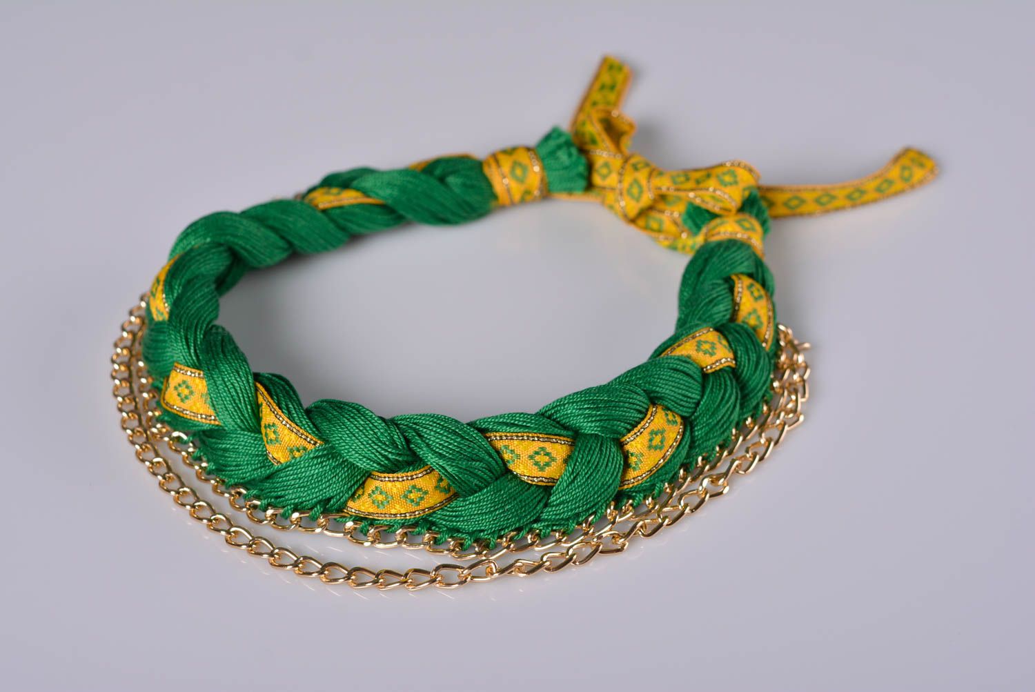 Колье коса ручной работы украшение на шею зеленое с желтым модная бижутерия фото 1