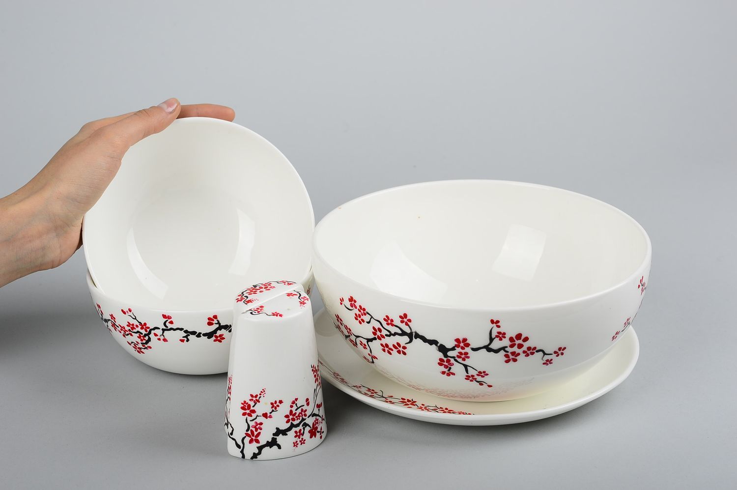Handmade kitchenware set 3 ceramic bowls salt and pepper shakers ceramic plate  photo 2