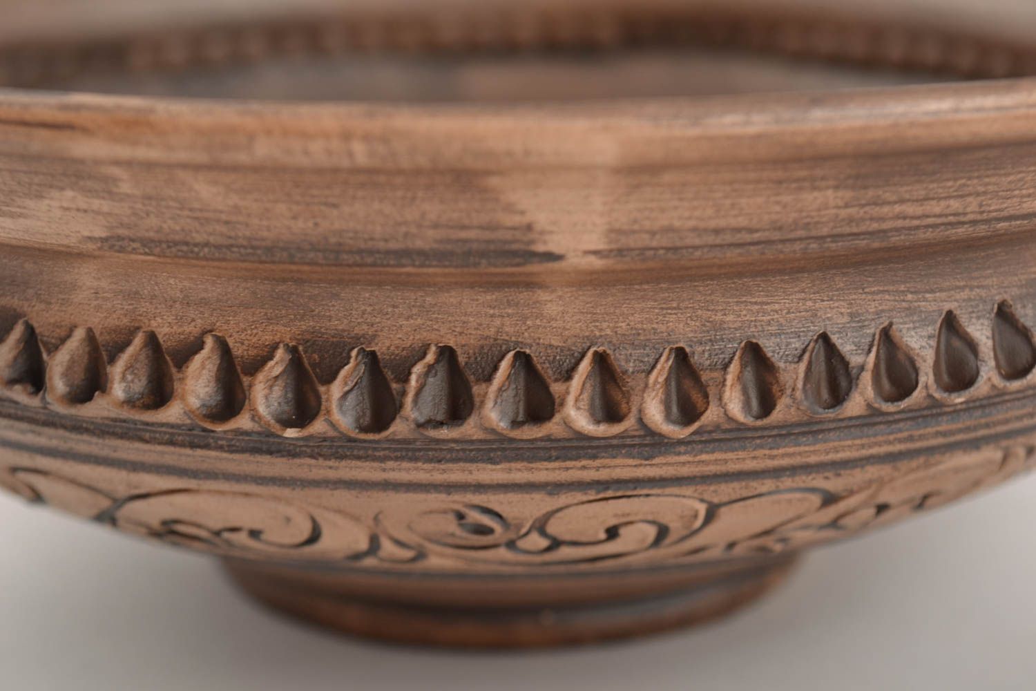 Глиняная миска с крышкой красивая коричневая глубокая 1000 мл ручная работа фото 5