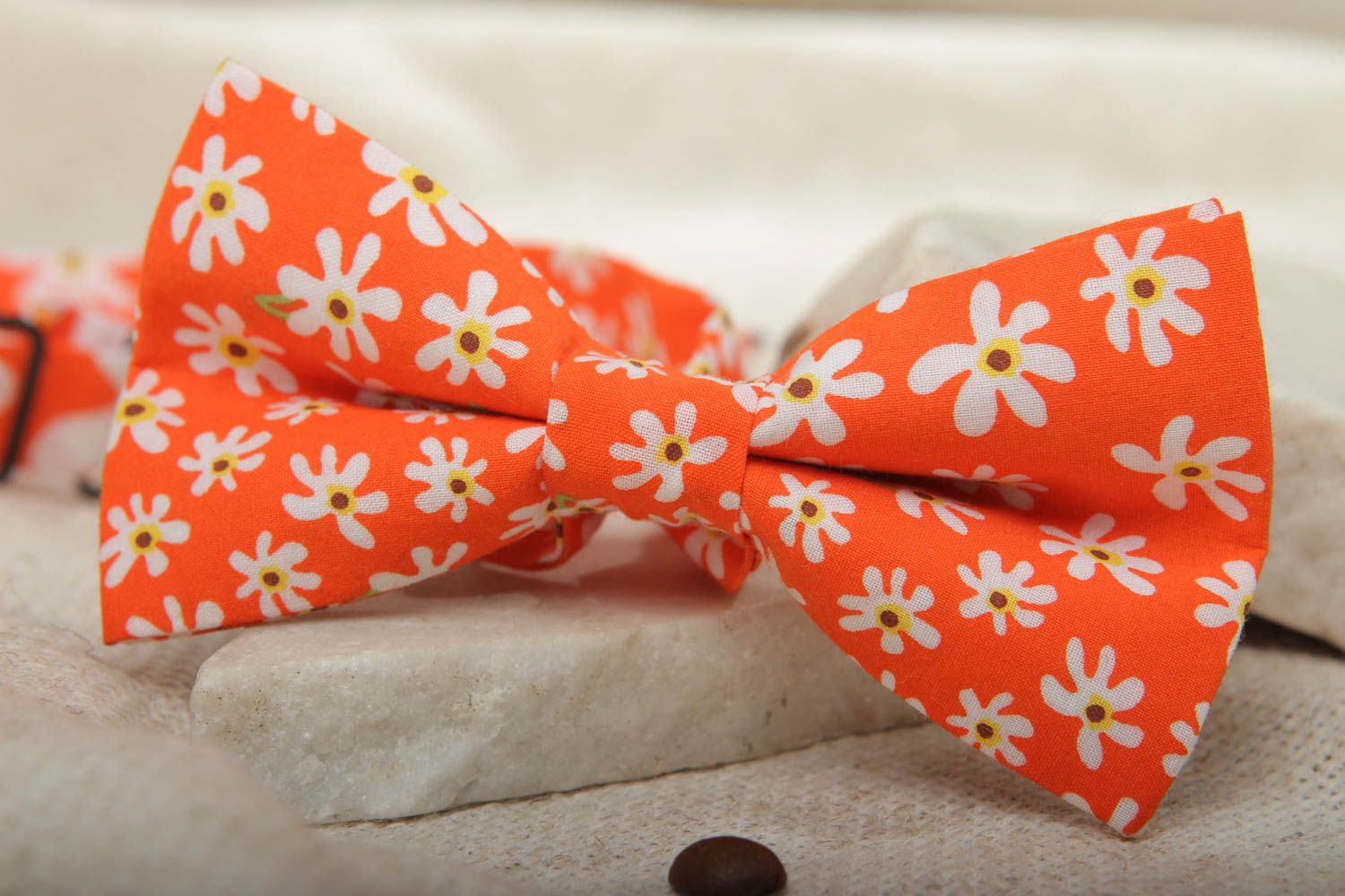 Orange fabric bow tie with floral pattern photo 5