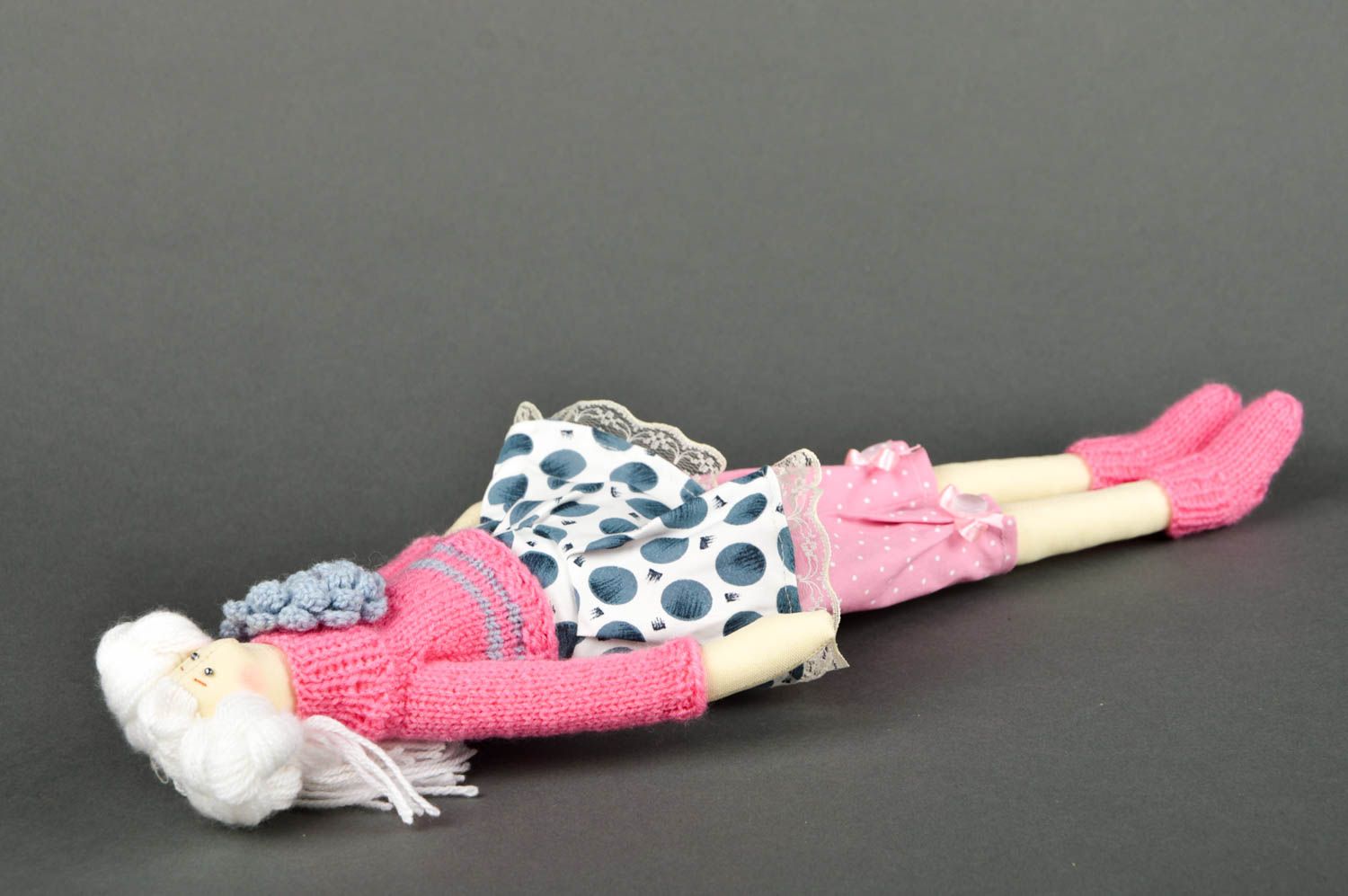 Muñeca de tela hecha a mano peluche decorativo regalo original para niña foto 3