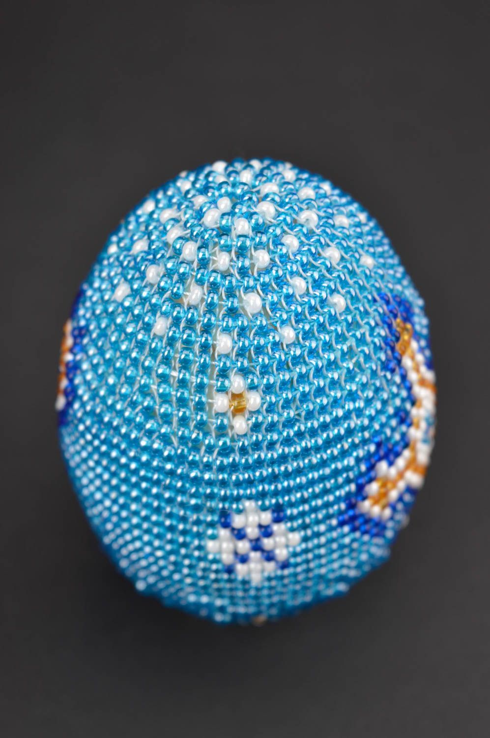 Пасхальное яйцо хэнд мэйд яйцо из бисера голубое с крестом пасхальный декор фото 5