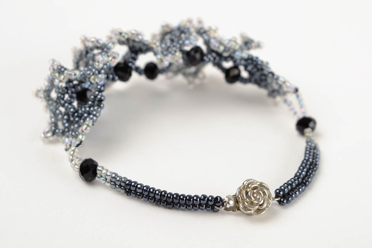 Bracelet perles rocaille Bijou fait main Accessoire femme original gris noir photo 5