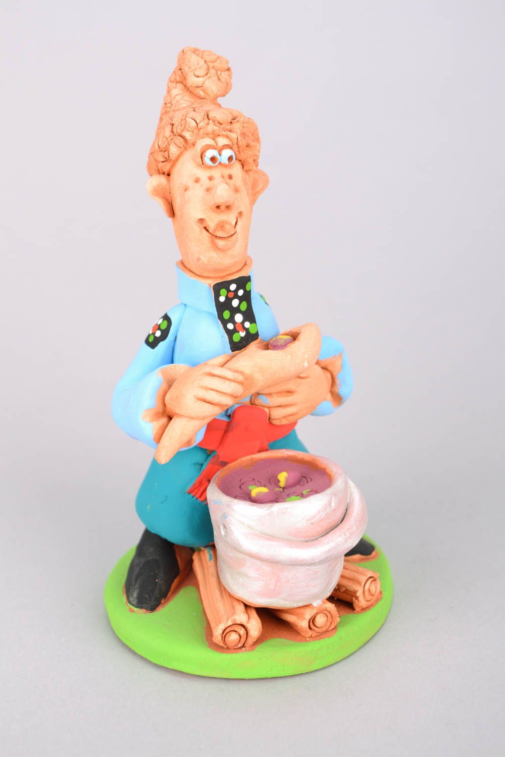 Ceramic figurine Cossack Cooks Borsch photo 3