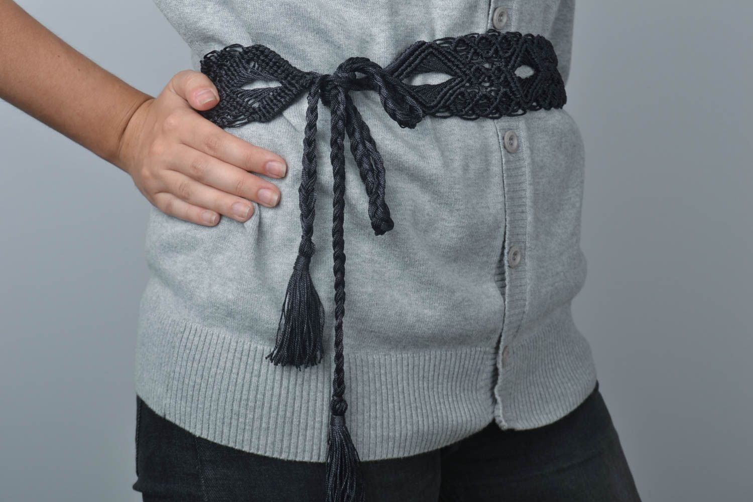 Cinturón hecho a mano de color gris elegante accesorio de moda regalo original foto 1