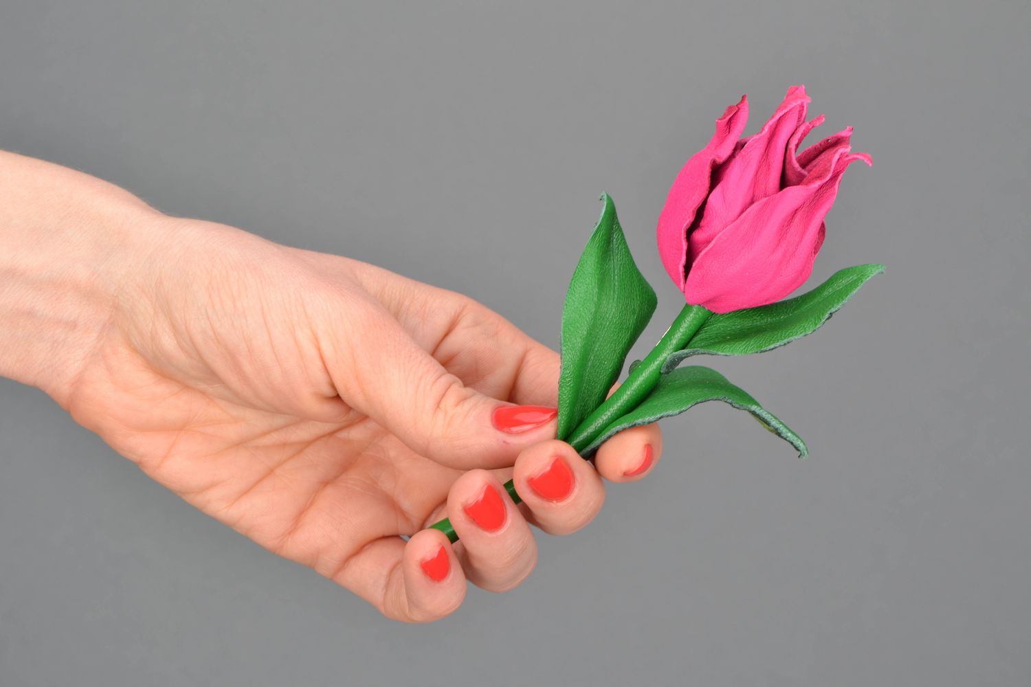 Broche en cuir naturelle faite main Fleur photo 2