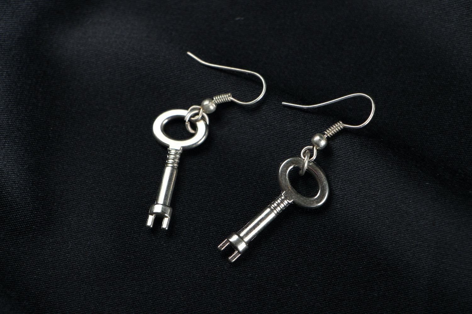 Metal earrings Keys photo 1