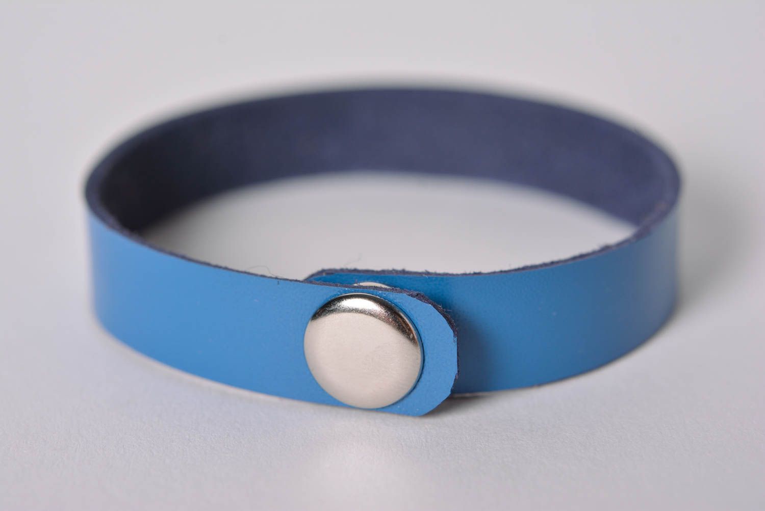 Bracelet cuir Bijou fait main Accessoire design de couleur bleue cadeau photo 3