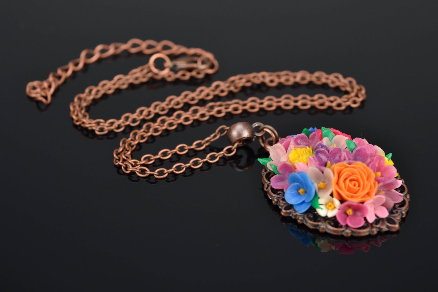 Polymer clay floral pendant photo 1