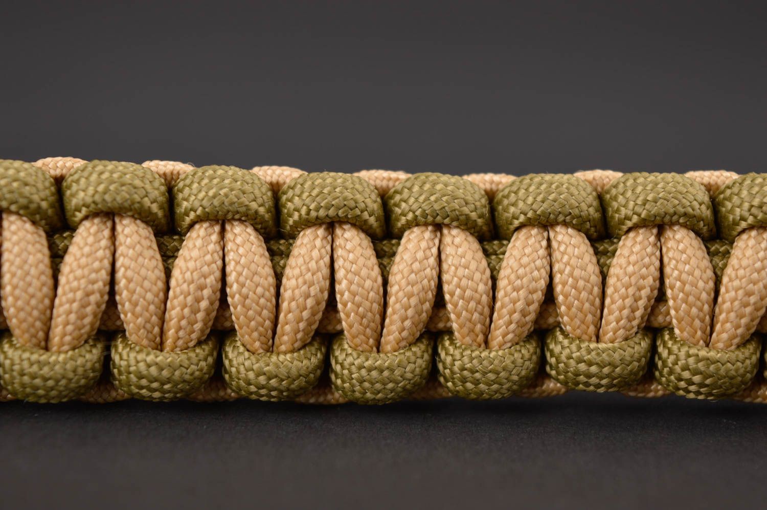Beige braunes Paracord Armband handmade Accessoire für Männer Survival Armband foto 4