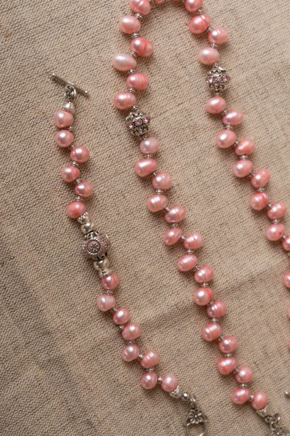 Set of handmade beaded pink pearl jewelry 2 items wrist bracelet and necklace photo 1