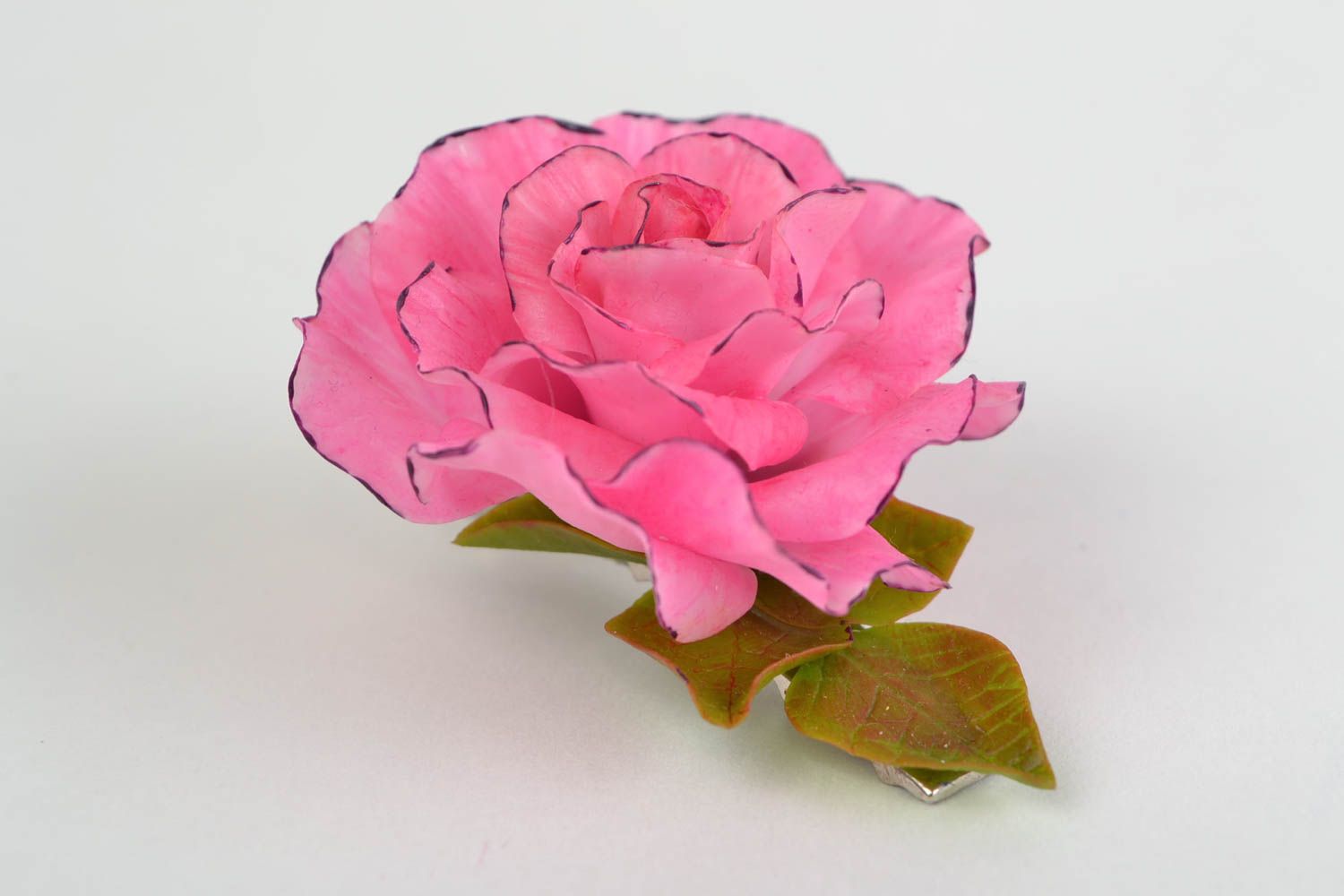 Розовая заколка брошь из холодного фарфора в виде розы ручной работы нарядная фото 3