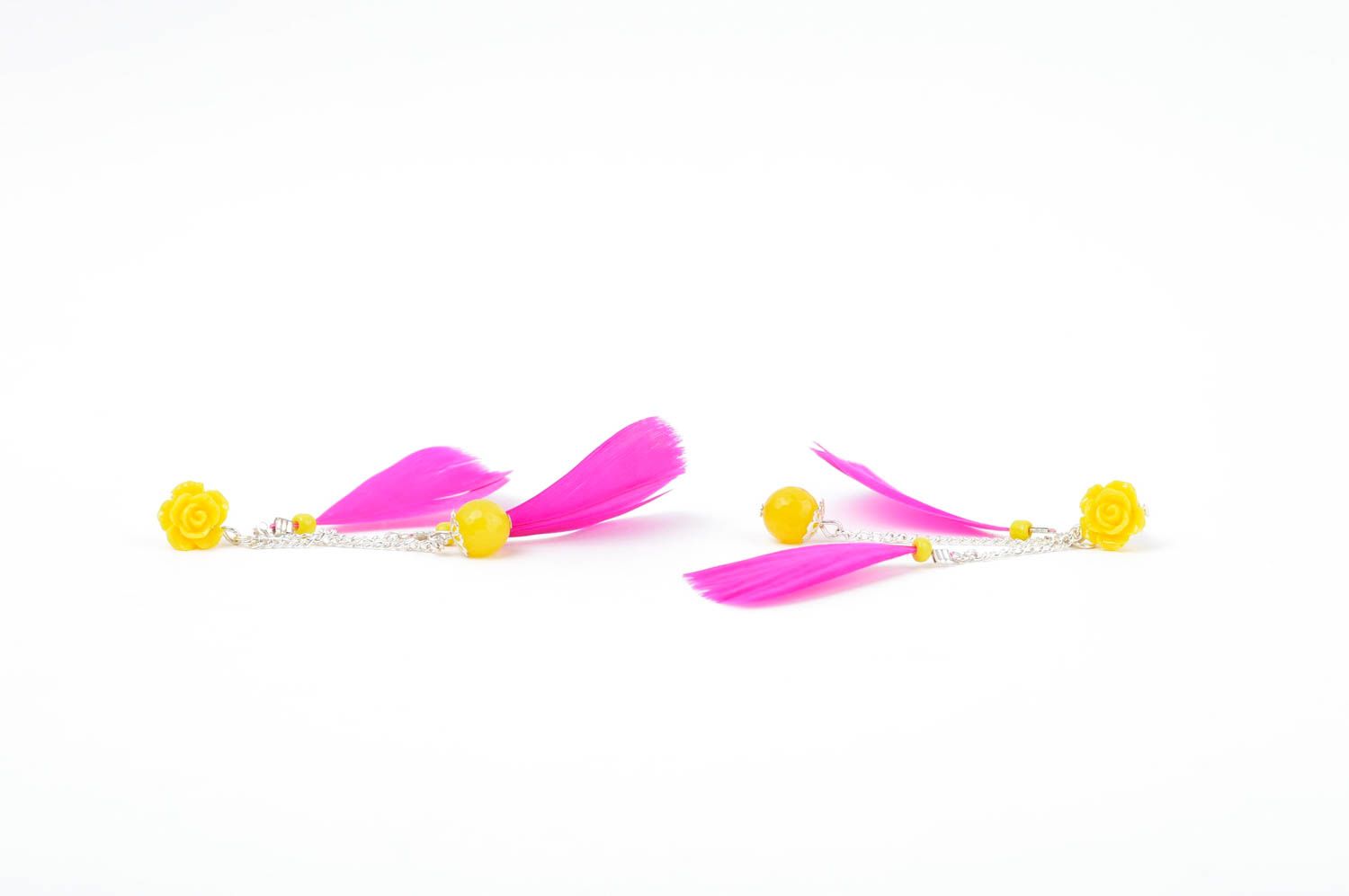 Handmade Ohrringe mit Steinen Accessoire für Frauen Designer Schmuck mit Federn foto 3