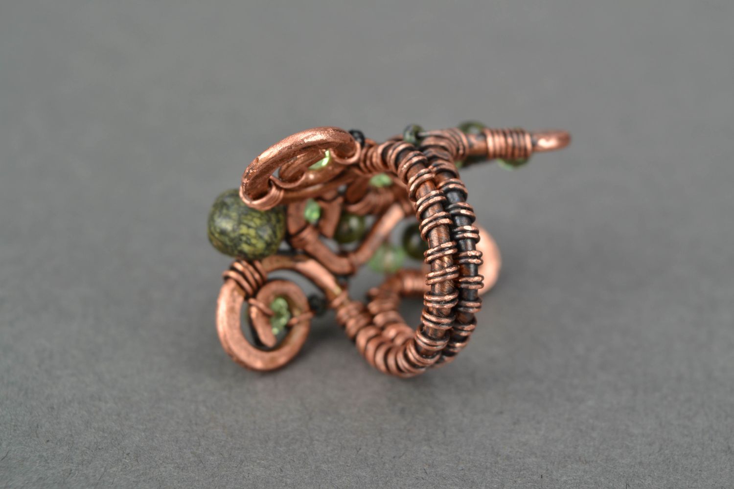 Designer copper ring with serpentine marble photo 4