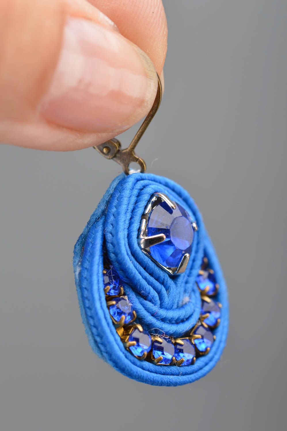 Handmade blue beautiful stylish cute soutache unusual earrings with beads photo 3