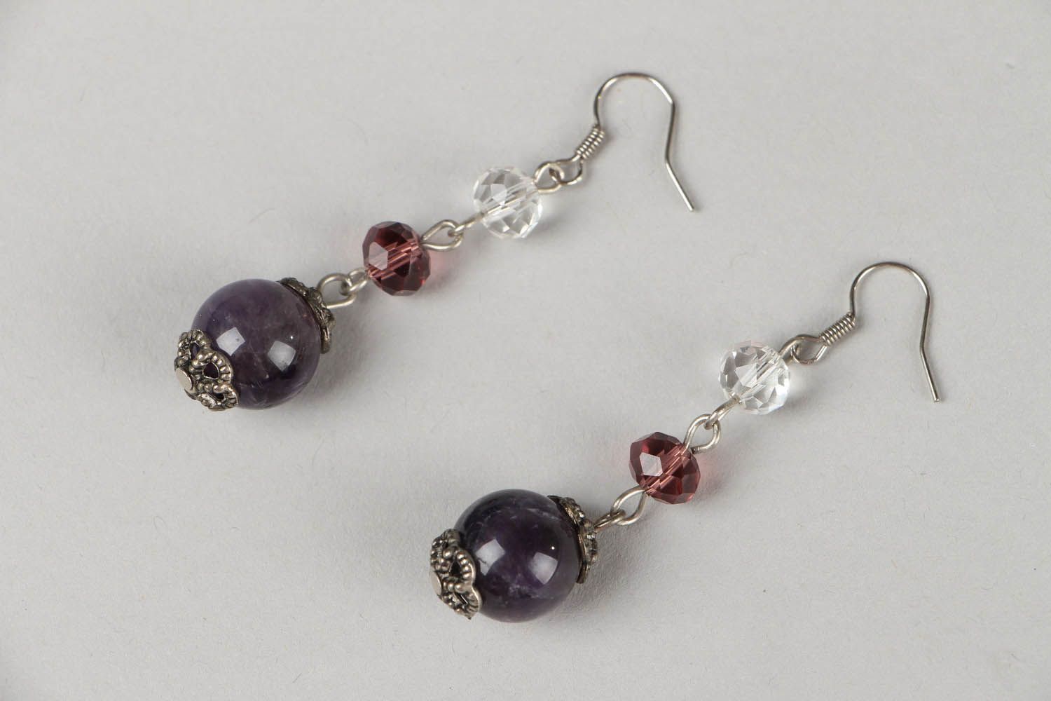 Long earrings with amethyst and glass photo 1