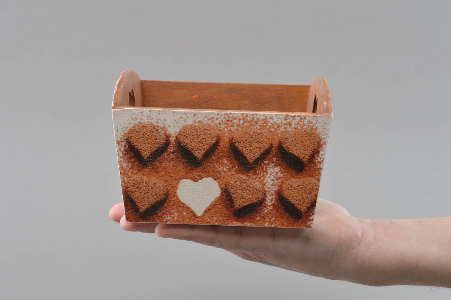 Holz Korb für Bonbons aus Sperrholz Decoupage mit Herzen schön braun handmade foto 4