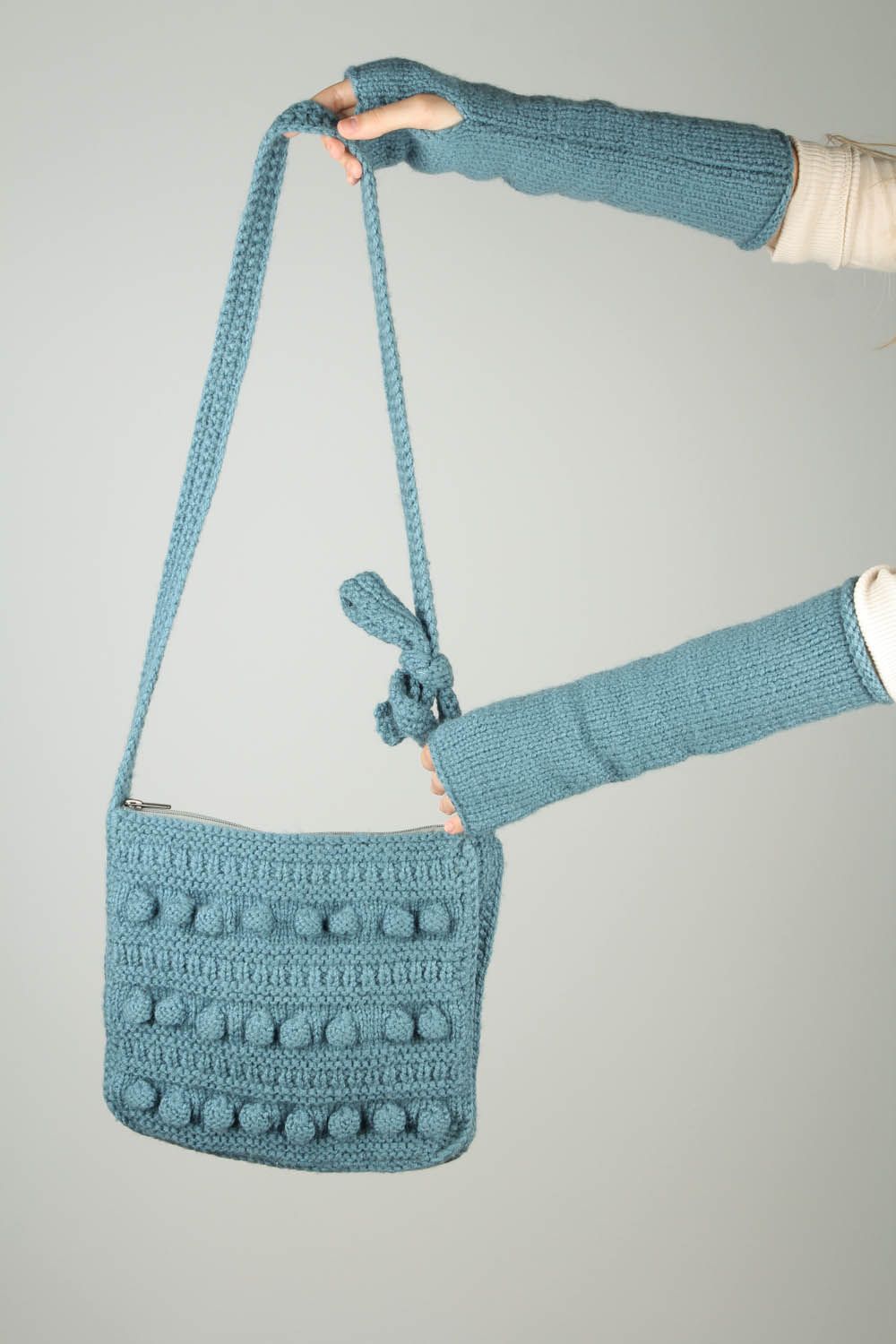 Sac tricoté avec mitaines faits main   photo 3