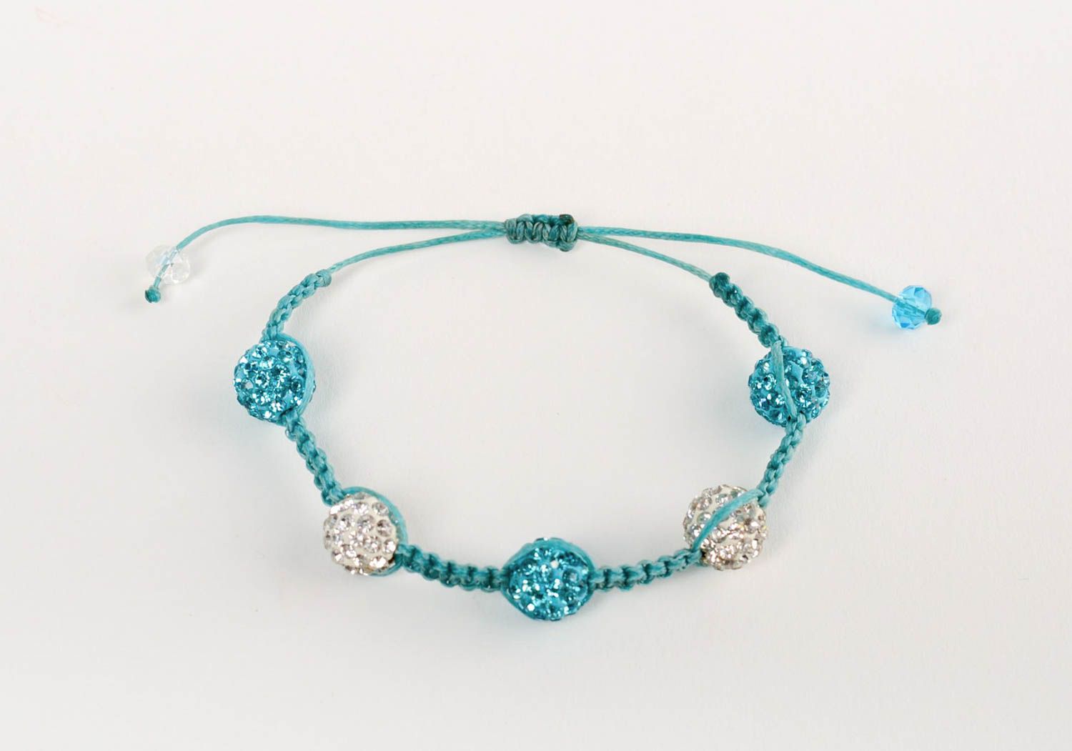 Bracelet en perles avec strass fait main bleu clair élégant taille réglable photo 2