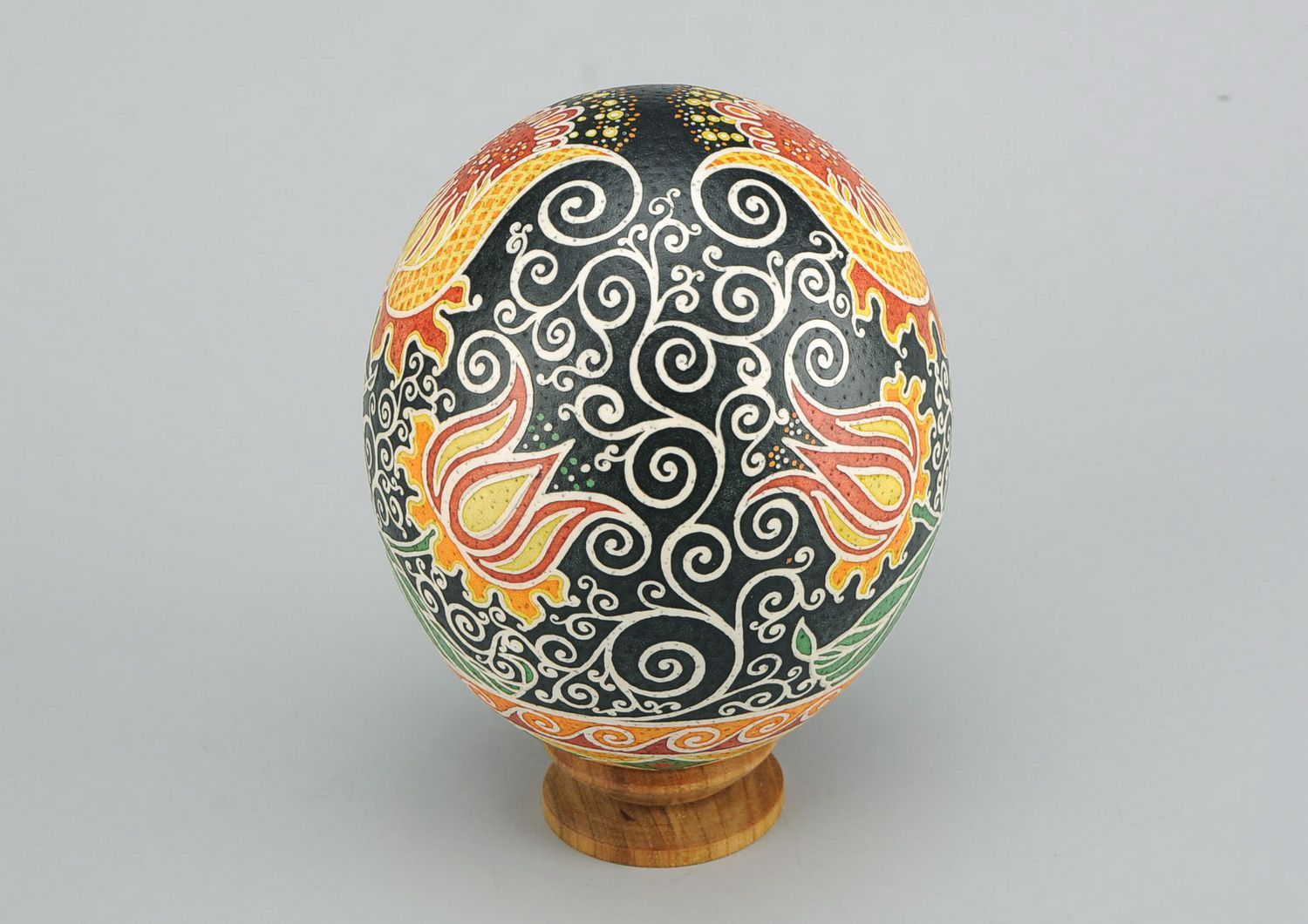Ostrich painted egg Patterned flowers photo 4