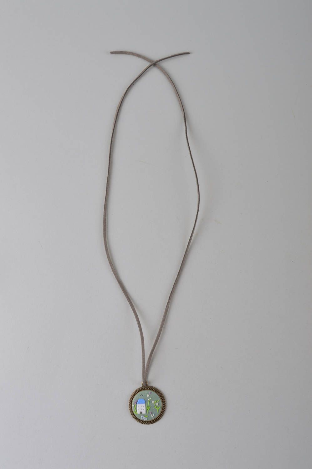 Кулон ручной работы подвеска на шею из металла круглый кулон авторский фото 3