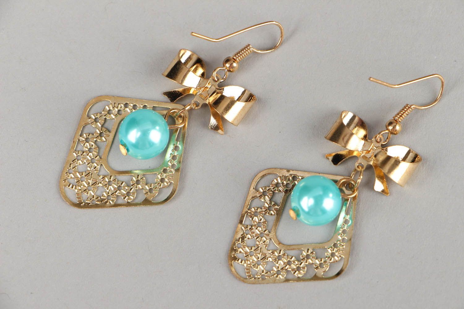 Earrings with bows photo 1