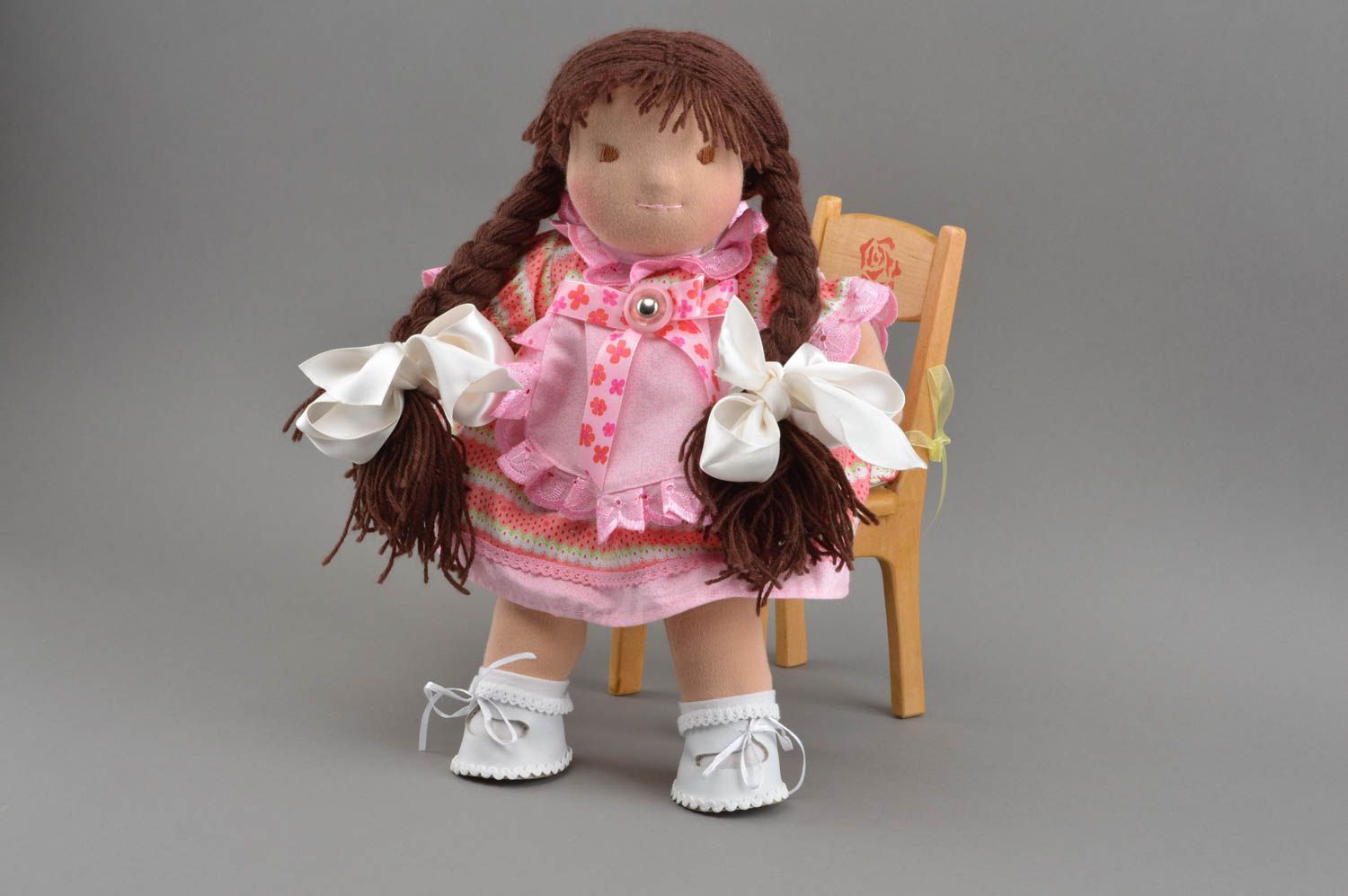 Muñeca artesanal hecha a mano de tela regalos para niñas decoración de hogar foto 2
