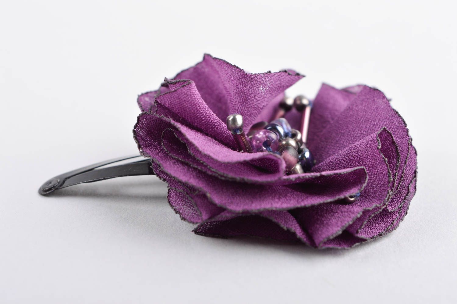 Заколка цветок ручной работы элитная бижутерия украшение на голову фиолетовое фото 3