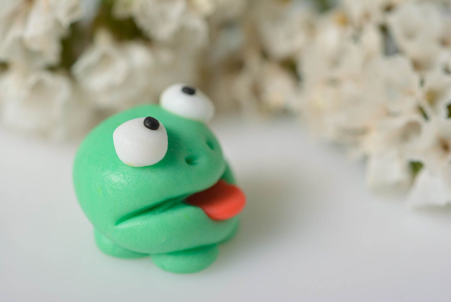 Handmade Spiel Figur Miniatur Figur mini Spielzeug Frosch aus Polymerton lustig foto 2