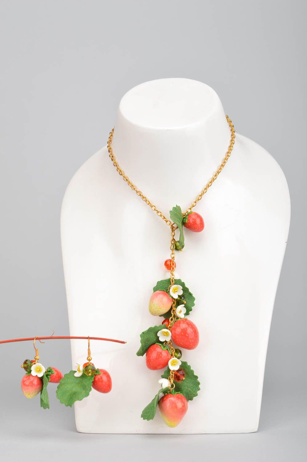 Beautiful jewelry set 2 pieces plastic flower earrings and necklace gift ideas photo 1